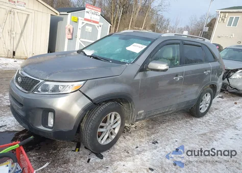 2014 Kia Sorento Lx из США, поврежденный, VIN 5XYKTCA63EG527780